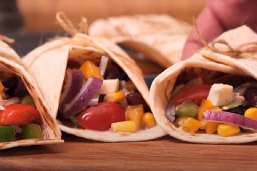 RECEPT ZA POSNE TORTILJE SA CRNIM PASULJEM I KINOOM: Ovo čudo od jela BEZ MESA će vas potpuno OBORITI S NOGU