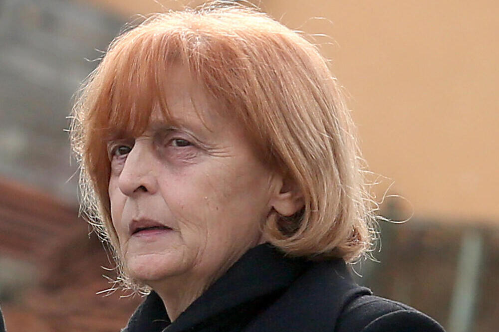 OVA ŽENA JE MILOŠU TEODOSIĆU JAKO BITNA: Na priče o RAZVODU je BURNO REAGOVALA, u Valjevu je sve NAPUSTILA zbog...