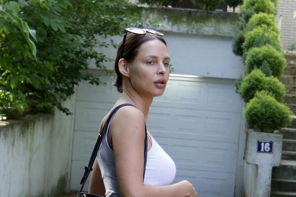 "PLAČIP****" ČUVAJ SE": ŠAVIJA SE DIREKTNO OBRATILA KARIĆU NAKON ŠTO JE OSUĐEN! Izvređala ga za sve pare