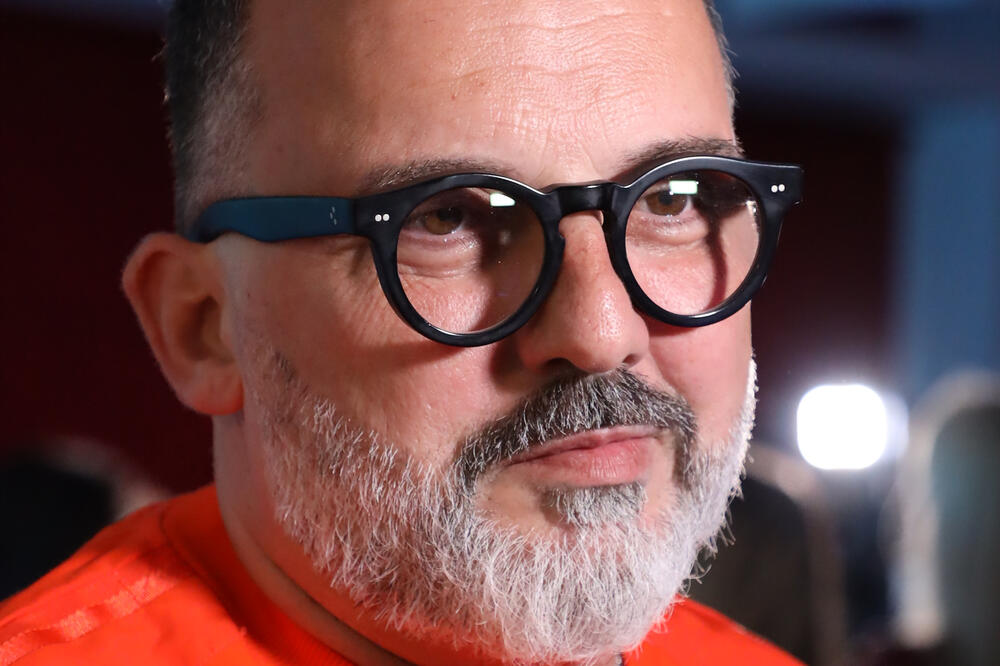 Obožava ga ceo Balkan, a niko ne zna kako glasi njegovo pravo ime: Evo kako se zapravo zove Toni Cetinski