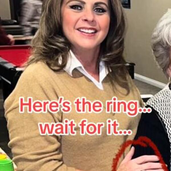 ŽENA IZGUBILA DIJAMANTSKI PRSTEN, PA UBRZO OTKRILA LOPOVA: Kad su saznali o kome se radi, svi ZANEMELI...(VIDEO)