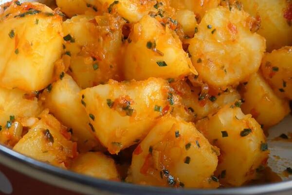 MONASI U VREME USKRŠNJEG POSTA REDOVNO PRAVE HILANDARSKI KROMPIR: Najukusnije jelo - recept star vekovima unazad