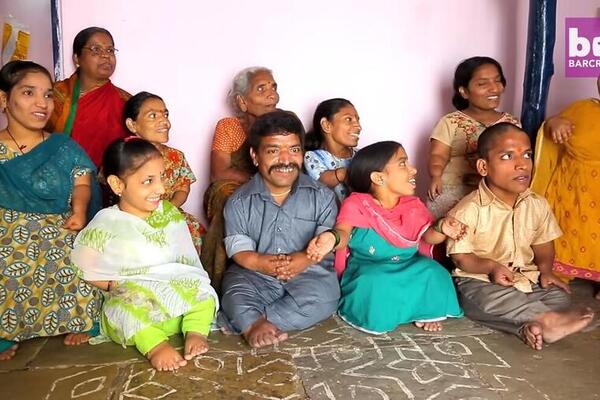 ONI SU JEDNA OD NAJSTARIJIH PORODICA PATULJAKA NA SVETU: Ono što im je uradio GENETSKI POREMEĆAJ ostavlja u ČUDU