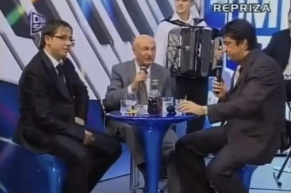 DA LI MOŽETE DA PREPOZNATE KO SEDI PORED ŠABANA? Za ovog čoveka kažu da je njegov NASLEDNIK, zna ga ceo BALKAN