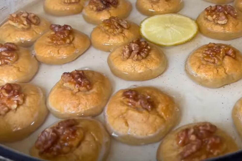 NAJSOČNIJA POSLASTICA SA GRIZOM: Turski kolač "haremski san" - od svakog parčeta kreće voda na usta (RECEPT)