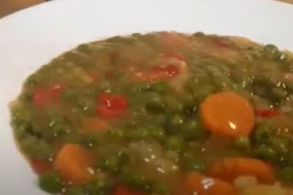 NAJUKUSNIJE JELO ZA USKRŠNJI POST: Mladi grašak na vodi - začini daju poseban ukus, recept starih domaćica