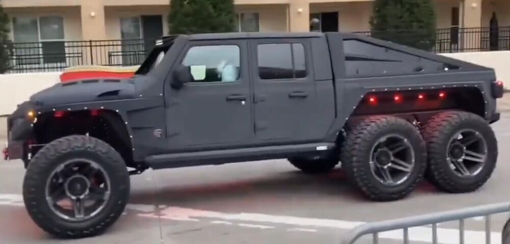 Automobil Luke Dončića