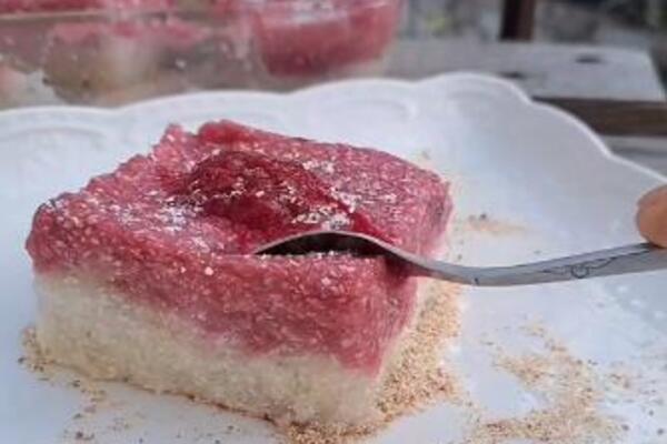 NAJBRŽI RECEPT ZA POSNE GRIZ KOCKE KOJE ĆETE OBOŽAVATI: Gotove za 15 minuta - idealne za dane posta na vodi