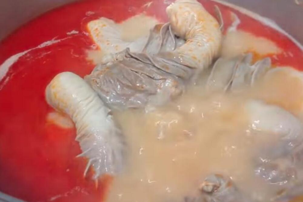 MALO KO ZNA ZA OVO JELO, A SRBI SE U NJEMU DAVE: Da li možete da provalite šta je u ovom tanjiru? (FOTO)