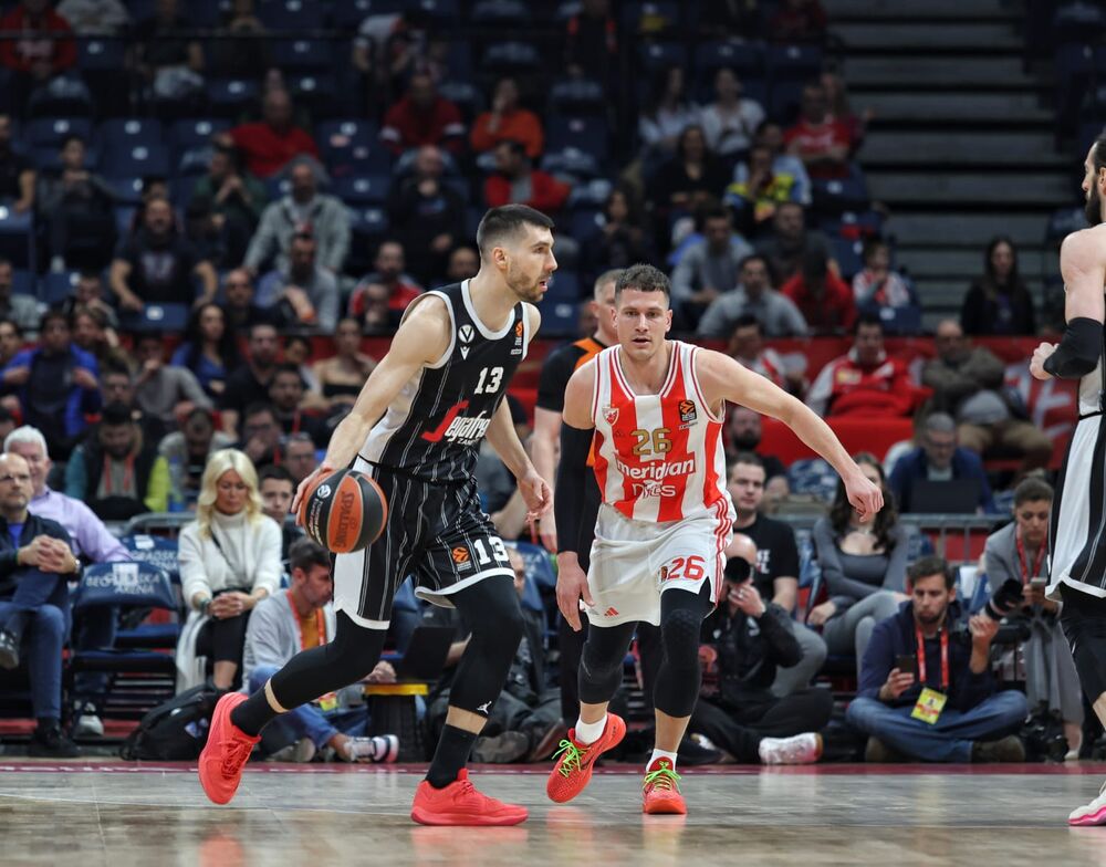 Ognjen Dobrić i Nemanja Nedović u duelu