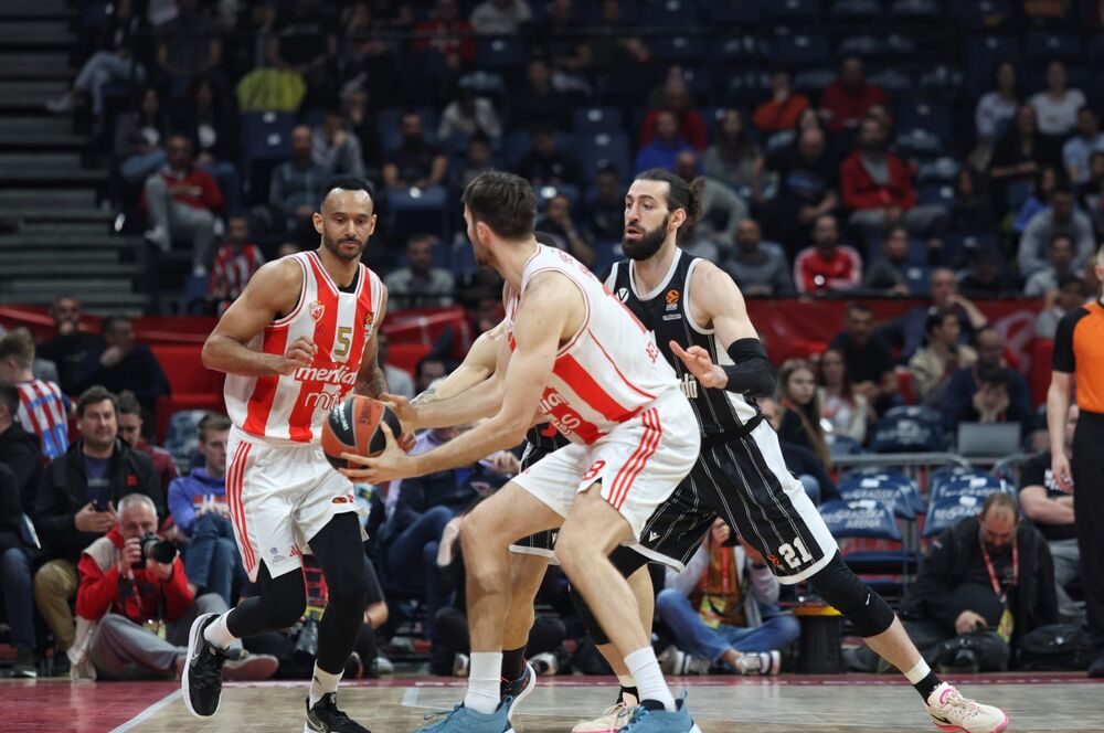 KK Crvena zvezda, KK Virtus Bolonja, Tornike Šengelija, Adam Hanga, Majk Tobi