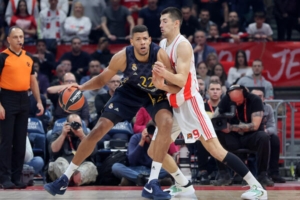 EKSPLOZIJA NA POMOLU! Potpisuje Valter Tavares?