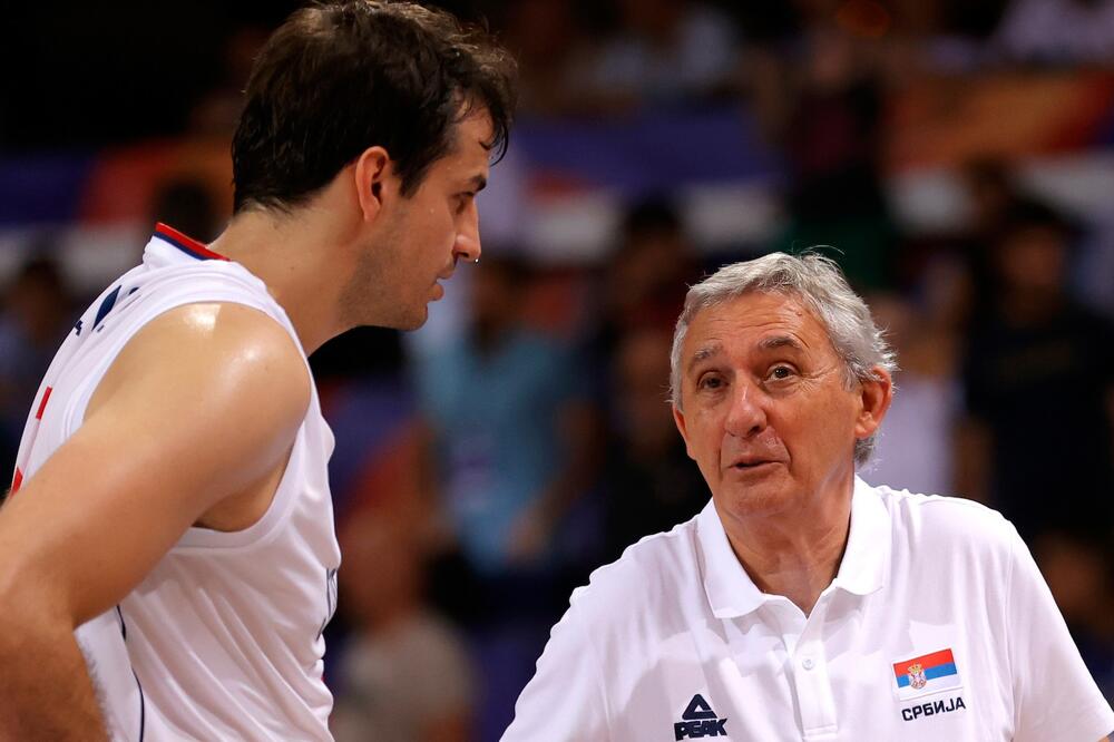 PEŠIĆEVE REČI O BJELICI ODJEKUJU SRBIJOM: Selektor nahvalio bivšeg učenika kao niko!