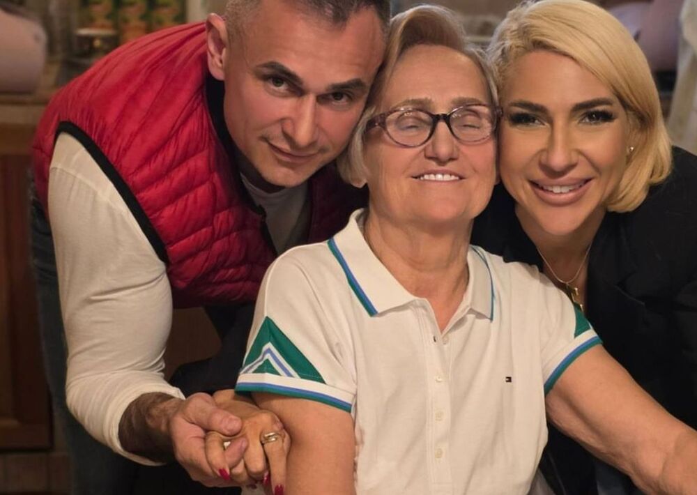 Jovana Jeremić emotivnom porukom čestitala rođendan Draganovoj mami