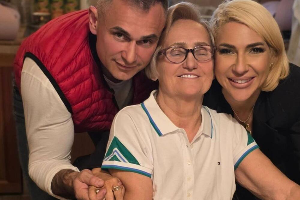 OVO MOŽE DA URADI SAMO JOVANA JEREMIĆ: Spojila BIVŠEG i SADAŠNJEG, pa pokazala šta se dešava iza ZATVORENIH VRATA