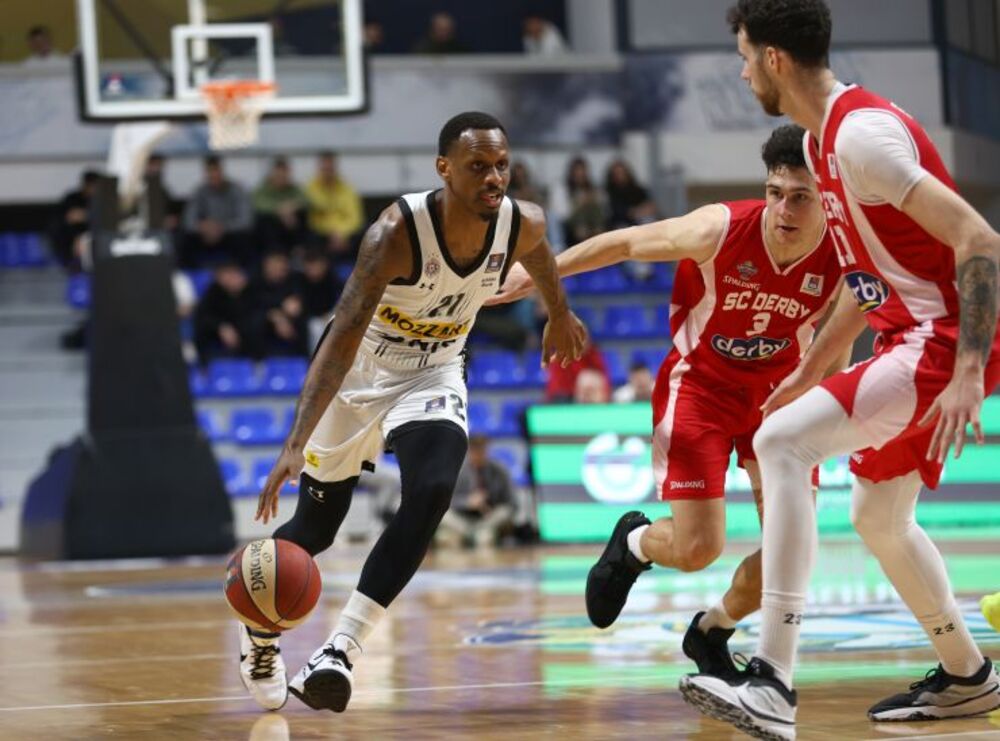 Džejms Naneli u prodoru na meču protiv Studentskog centra