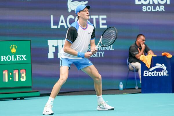 Siner pokorio Majami! Italijan razbio Dimitrova u finalu!