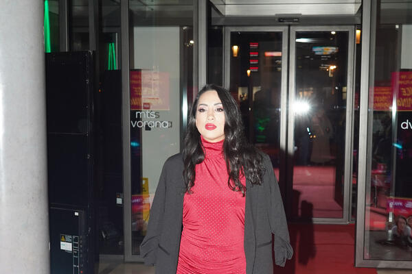 FATALNA CRNKA PRIZNALA KAKO JE HTELA DA SPREČI ODLAZAK VOLJENOG MUŠKARCA: Ona je SAN svima, a ovo će vas ZAČUDITI