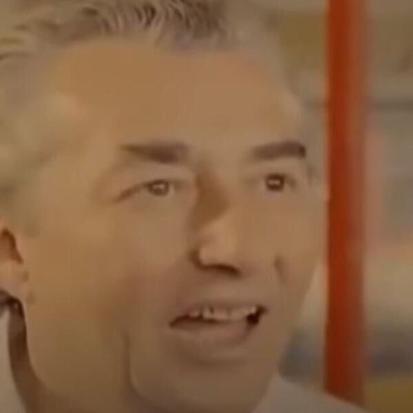 JUGA GA JE OBOŽAVALA A NIKO NE ZNA KO JE NJEGOVA ĆERKA: Ona u jeku popularnosti donela odluku koja je sve frapirala