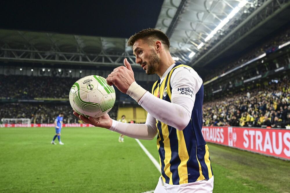 TADIĆ SE SELI U ŠPANSKU LIGU?! Veliki transfer na pomolu (FOTO)