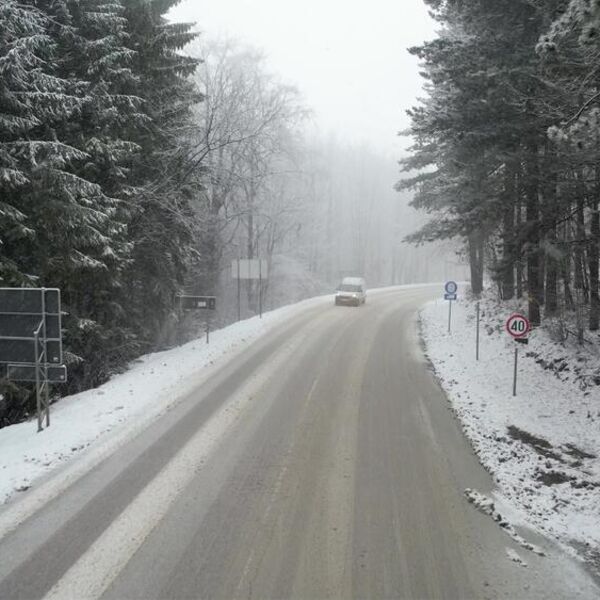 U delovima Slovenije već palo 35 centimetara snega: Zabelelo se širom zemlje, a tek im sledi... izdato upozorenje!