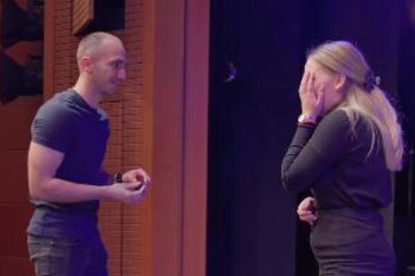 KRISTINA ČITALA BROJEVE SA TRANSPARENTA, A NIJE NI SLUTILA ŠTA JE ČEKA: Cela Srbija gleda SNIMAK - bravo MAJSTORE