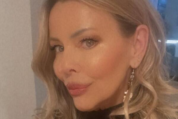 JASMINKA MISLILA DA NE MOŽE DA IMA DECU, A ONDA SAZNALA DA JE U DRUGOM STANJU: Naslednike dobija u 50. godini