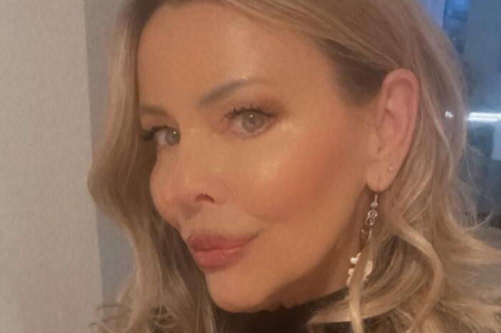 JASMINKA MISLILA DA NE MOŽE DA IMA DECU, A ONDA SAZNALA DA JE U DRUGOM STANJU: Naslednike dobija u 50. godini