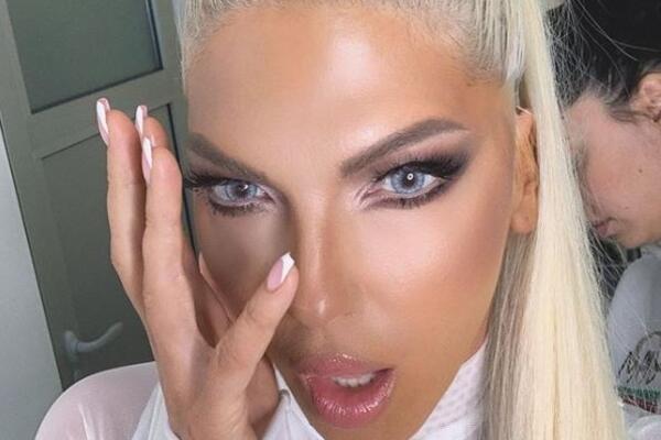 ŠTA ZNAČI BITI SPONZORUŠA U SRBIJI? JELENA KARLEUŠA BESNA KAO RIS, OČITALA BUKVICU MUŠKARCIMA: Zapamtićete OVE REČI