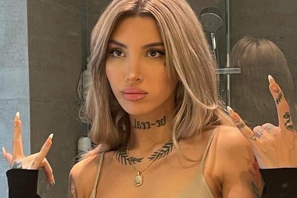 NAVIJAČI PARTIZANA U TRANSU: Znate li čija žena je ova FATALNA PLAVUŠA? (FOTO)