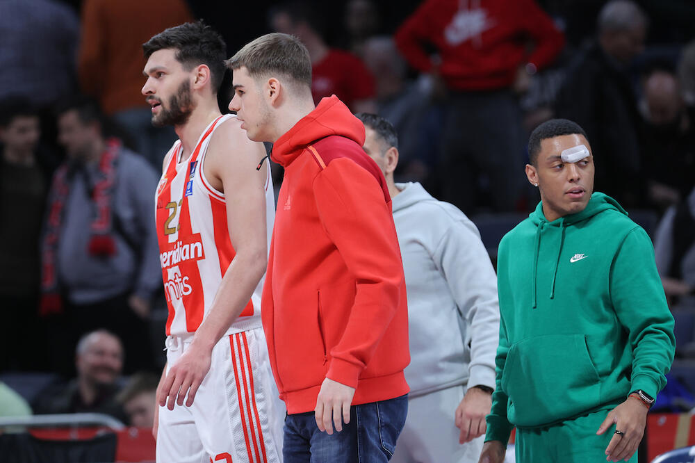 JAGO SKINUO KAPU PRVI PUT POSLE OPERACIJE: Brazilac se pojavio sa flasterom na glavi! (FOTO)