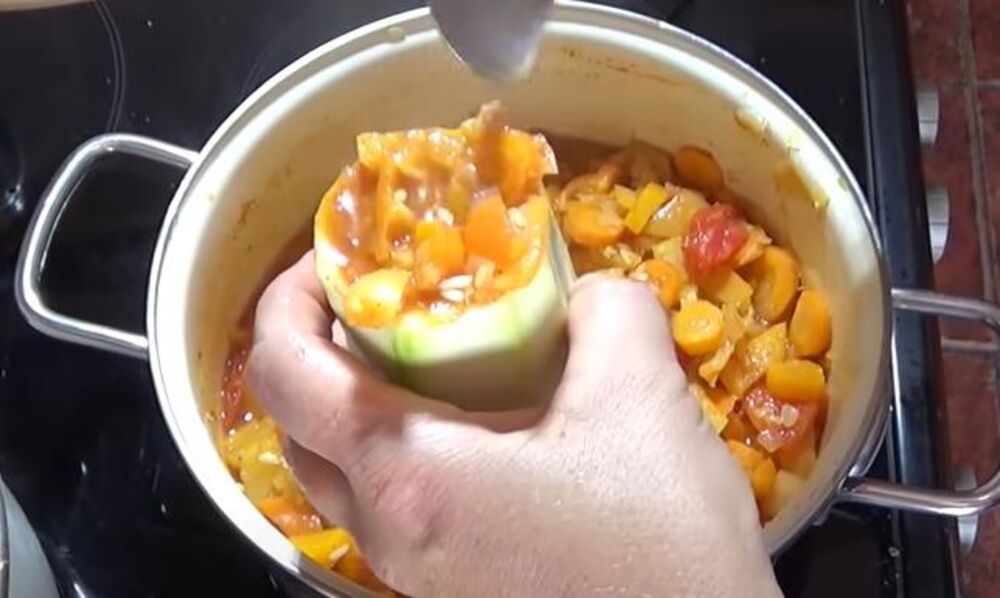 Punjenje tikvica sa pirinčem