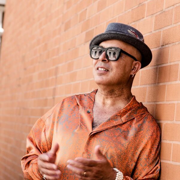 DHAFER YOUSSEF uoči koncerta u Beogradu: &ldquo;Za mene je život prilika za nova iskustva koja izražavam kroz muziku.&rdquo;