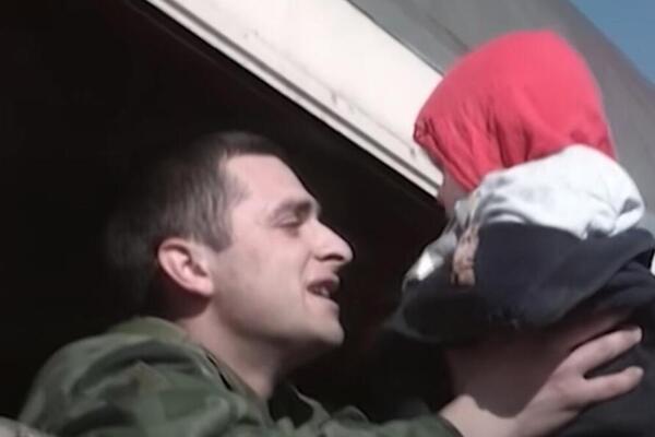 BOLNE SCENE IZ VOZA KOJI JE SRPSKE VOJNIKE 1999. VOZIO NA KOSOVO: "Nisam gladan, mama, žedni smo svi..."