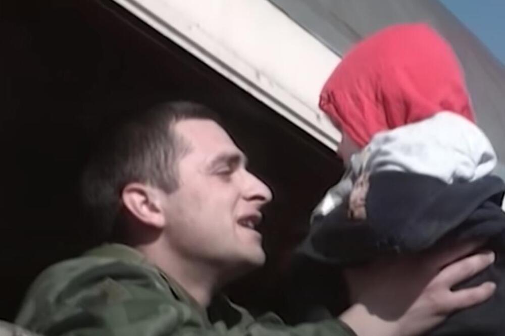 BOLNE SCENE IZ VOZA KOJI JE SRPSKE VOJNIKE 1999. VOZIO NA KOSOVO: "Nisam gladan, mama, žedni smo svi..."