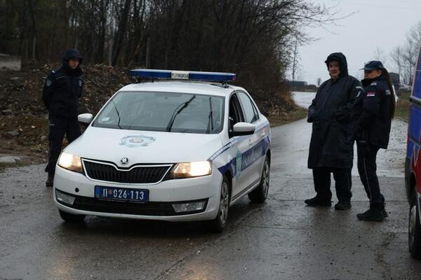 USRED POLICIJSKE STANICE UBIO SE MUŠKARAC: Užas zatekao Srbobran, evo zašto je bio zadržan