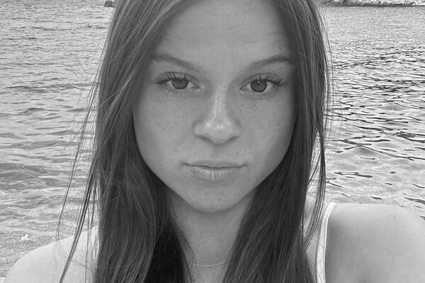 TRAGIČNA VEST: PREMINULA (21) TIKTOKERKA U TEŠKOJ SAOBRAĆAJNOJ NESREĆI