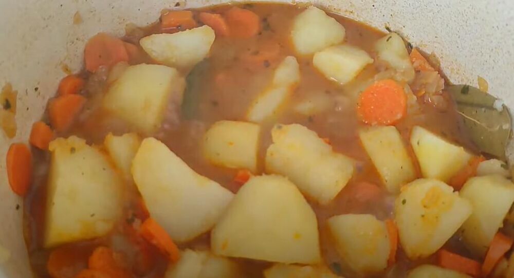 Kuvanje hilandarske čorbe od krompira