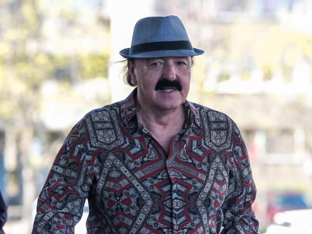 Nije mu lako - Haris Džinović