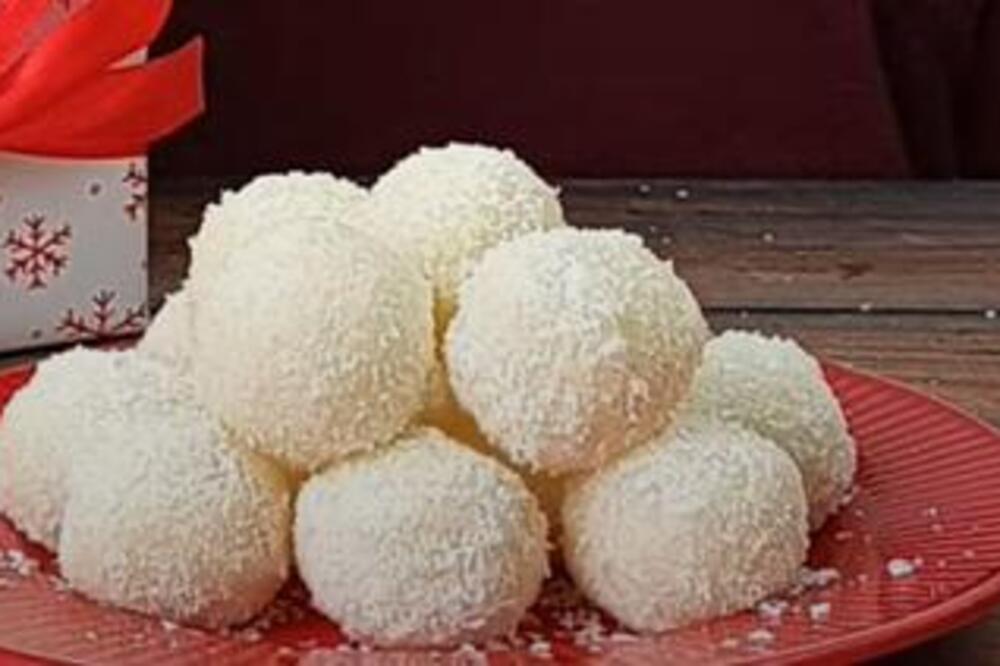 POSNE RAFAELO KUGLICE KOJE SE PRAVE ZA 10 MINUTA: Najlepša poslastica za Uskršnji post - recept starih baka