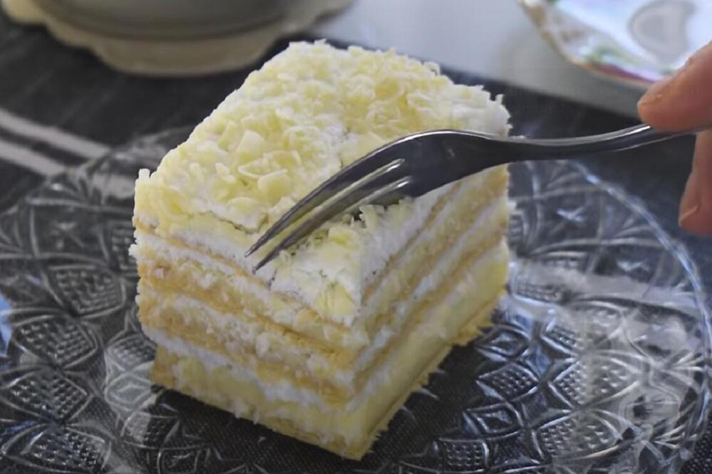 LJUBAV NA PRVI ZALOGAJ - FENOMENALNA RAFAELO TORTA: Neodoljiv spoj rastopljene bele čokolade i magičnog kokosa