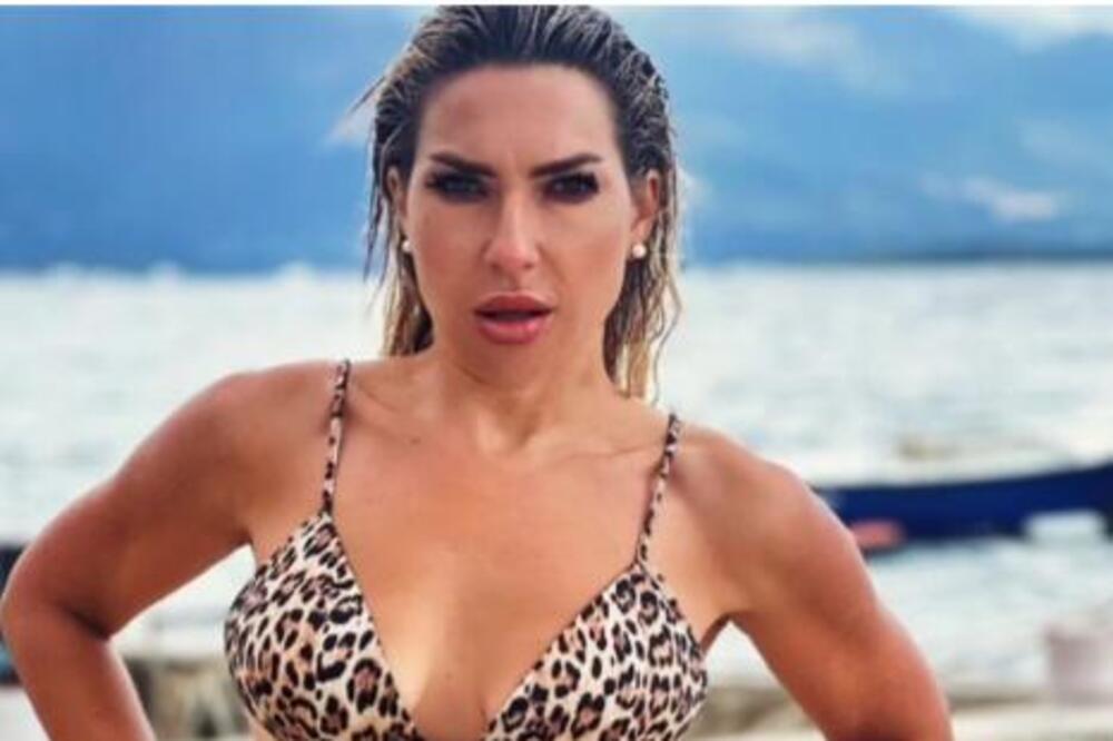 ZBOG OVE NAMIRNICE KOJU JE IZBACILA IZ ISHRANE TELO JOVANE JEREMIĆ IZGLEDA KAO DA IMA 18! Gram sala nema zbog toga