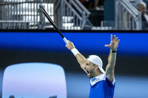 DIMITROV POČISTIO ALKARASA! Bugarin razbio Španca u četvrtfinalu (VIDEO/FOTO)