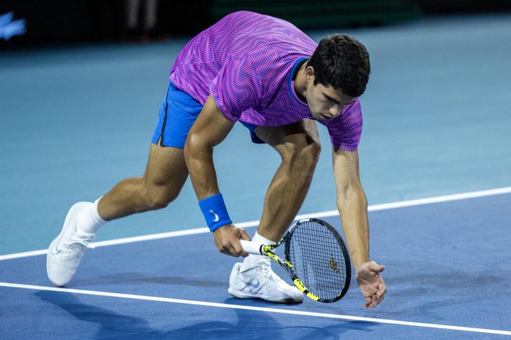 ALKARAS U VELIKOM PROBLEMU PRED MONTE KARLO! Novak ovo mora da iskoristi (FOTO)