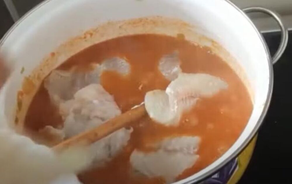 Riba u čorbi sa povrćem