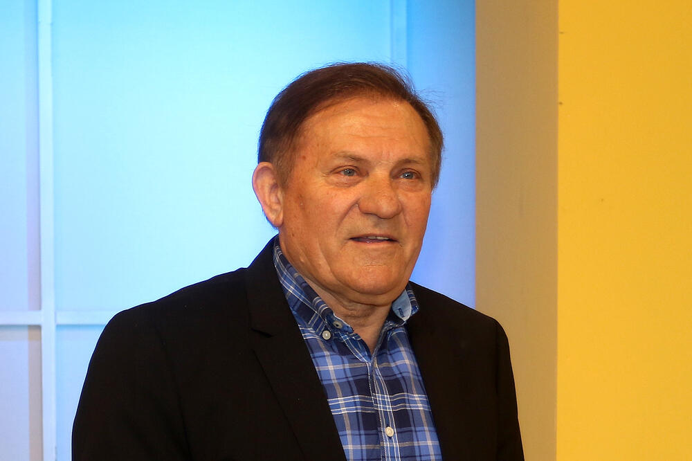 MILOŠA BOJANIĆA ZNATE DECENIJAMA, A NIKO NEMA POJMA ŠTA IMA OD ŠKOLE: Evo šta je završio i čime se NEKADA BAVIO