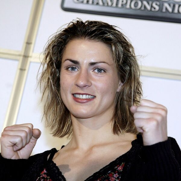 IZNENADA PREMINULA POZNATA BOKSERKA: Oteli je od majke kao dete, a ona pokorila svet (FOTO)