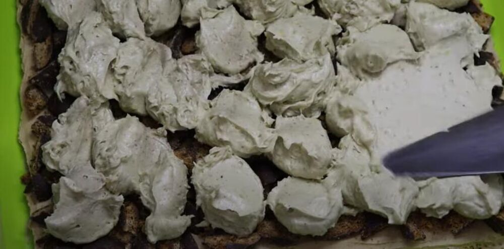 Drugi fil preko posne torte 'san snova'