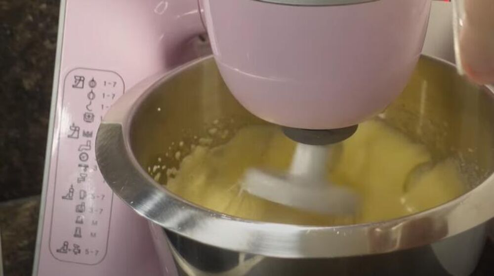 Pravljenje kore za mađarski kolač 'Rigo Janči'