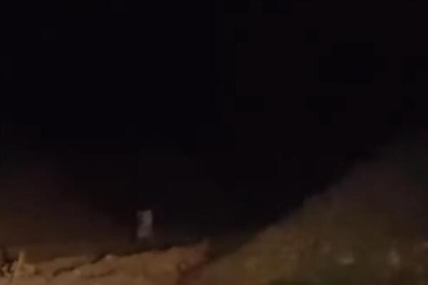 ZASTRAŠUJUĆA SCENA SA GROBLJA: Policija otišla da proveri prijavu, pa ZANEMELA OD STRAHA KAD JE VIDELA OVO (VIDEO)